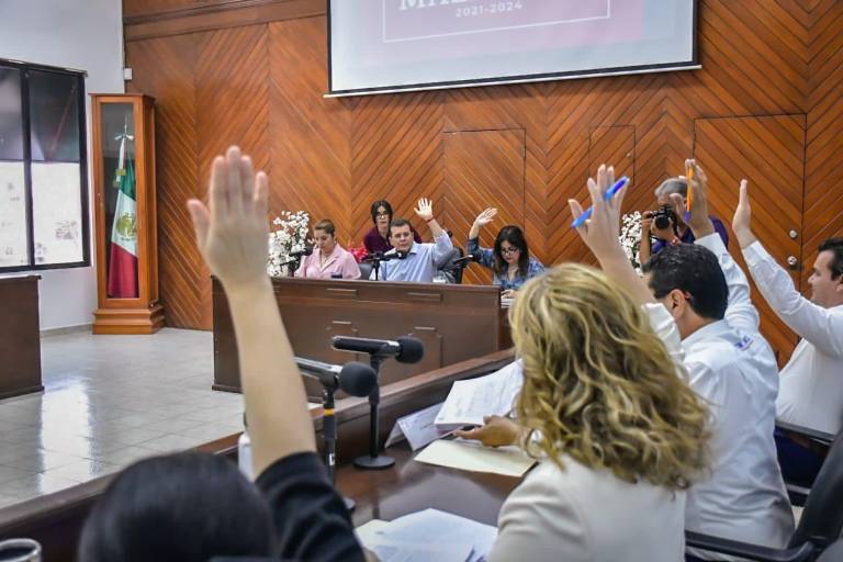 Otorgan poderes a Secretaria del Ayuntamiento y a Oficial Mayor para cuestiones jurídicas