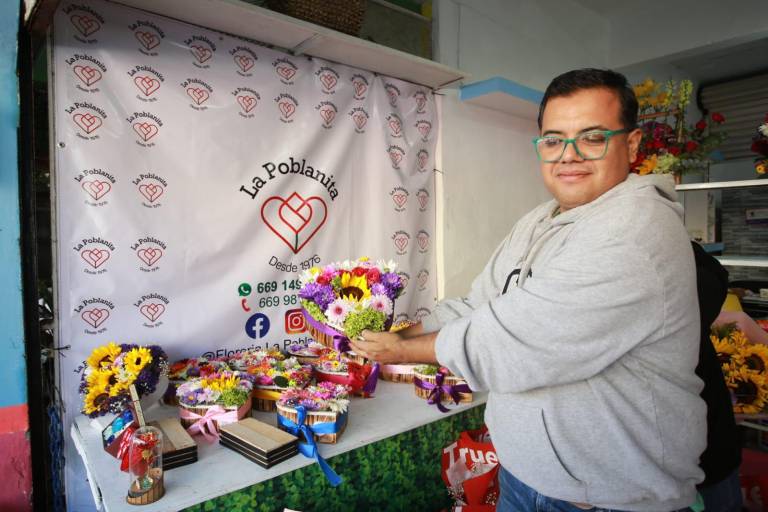 El recuerdo de una flor es para siempre, que se mantenga es afecto: florista