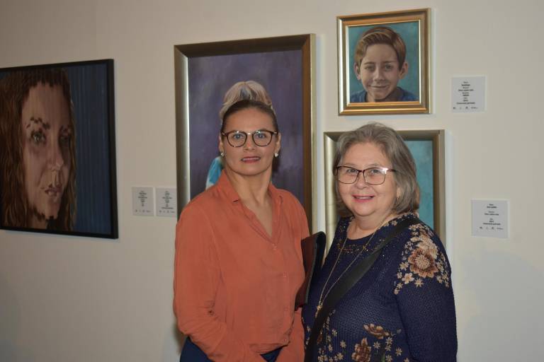 Disfrutan sinaloenses de una noche de galería en la exposición ‘Alma y Horizontes’