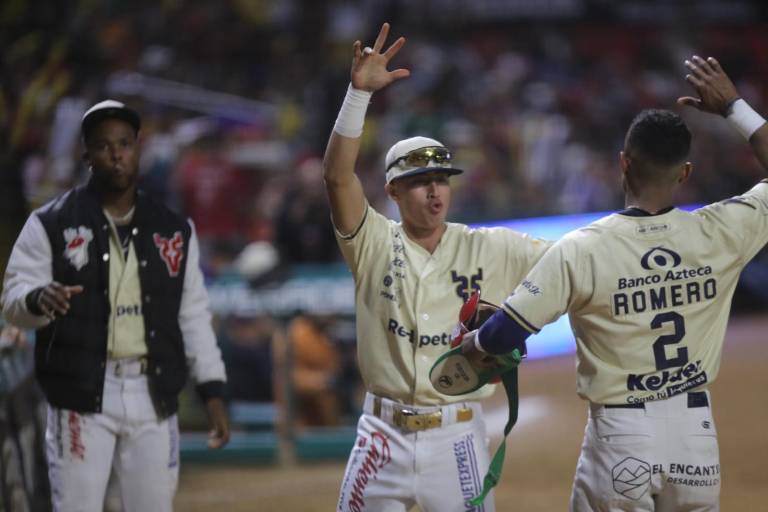 Venados saca dramático triunfo y se mantiene con vida ante Tomateros