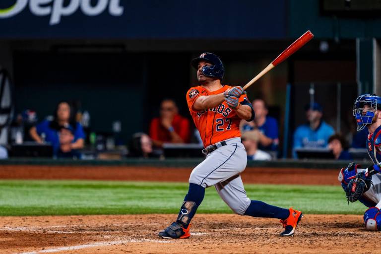 Altuve pone a Astros a un paso de la Serie Mundial