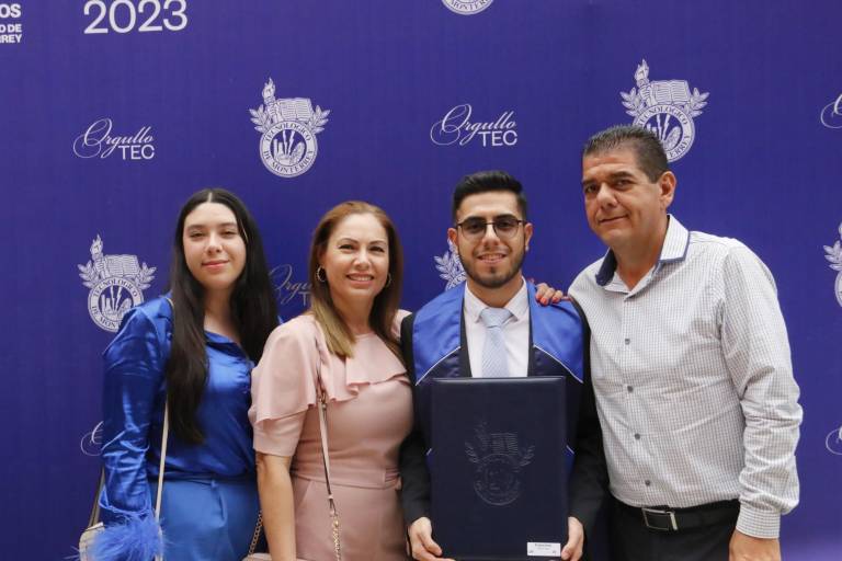 Dice adiós el Tec de Monterrey a una nueva generación