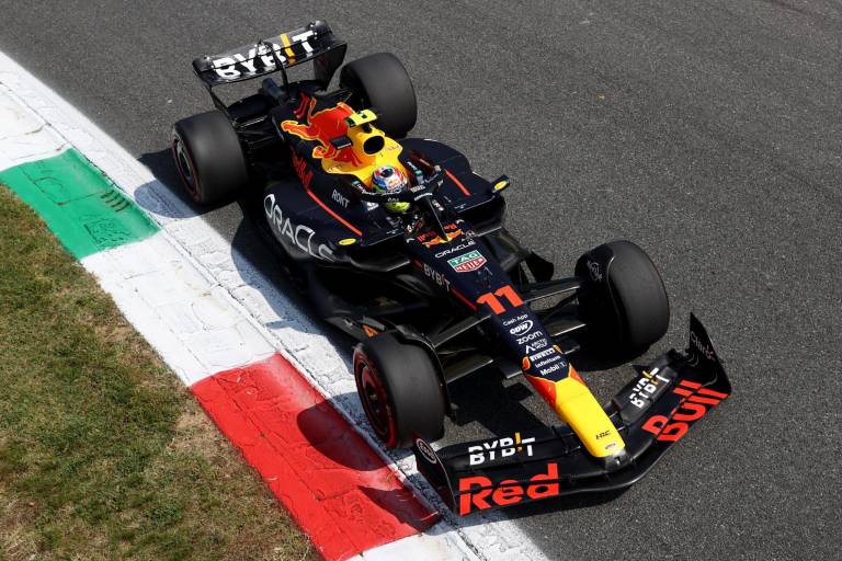 Checo Pérez, lejos de Verstappen en primeras prácticas libres en Japón