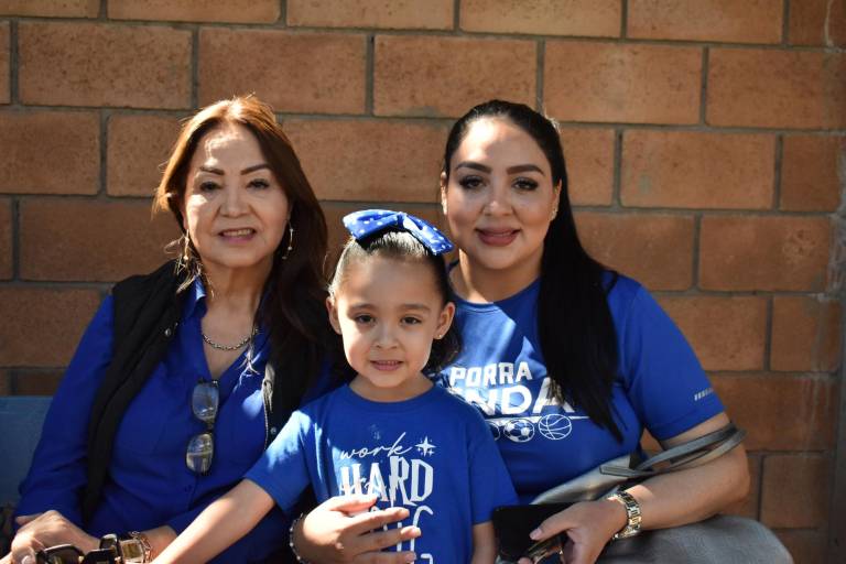 Compiten rojos y azules en convivencia en el Instituto Senda