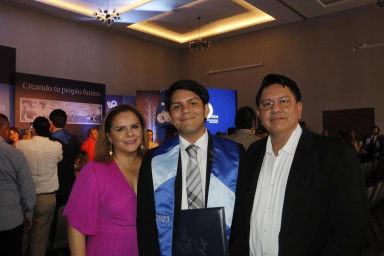 Dice adiós el Tec de Monterrey a una nueva generación