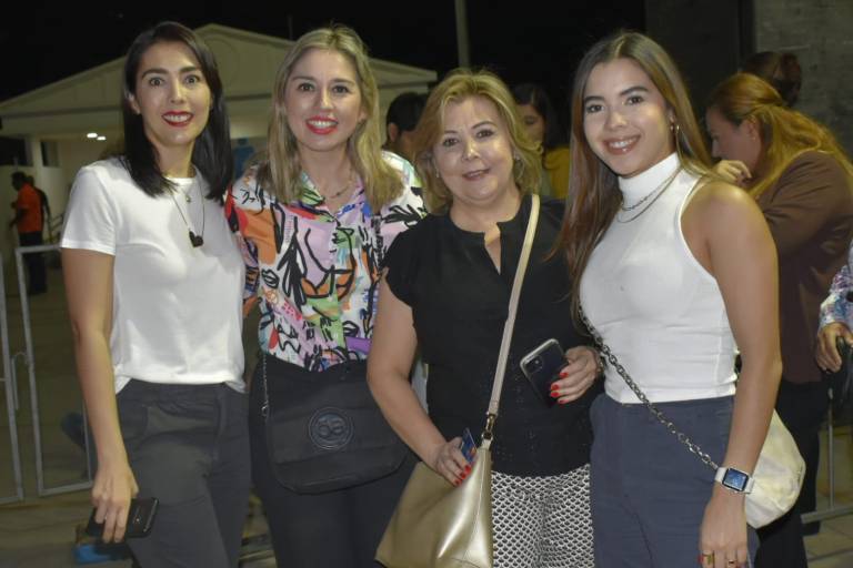 Enamora Ricardo Montaner a sus fans en su regreso a Culiacán