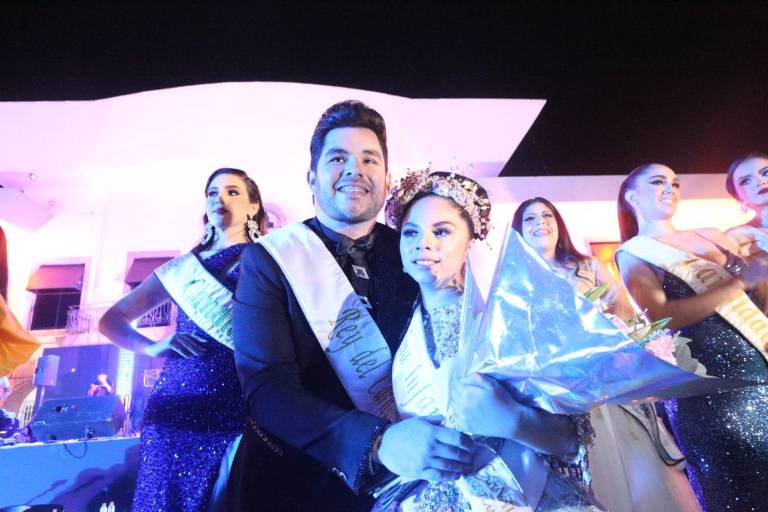 Melanie Alarcón y Víctor Quiroz se alzan como Reina Infantil y Rey del Carnaval de Mazatlán