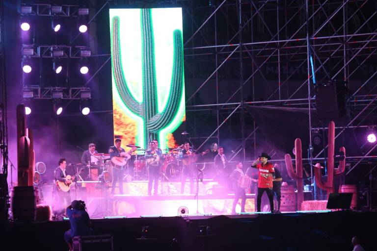 Concierto ‘con causa’ de Christian Nodal en Mazatlán costó más de lo que recaudó