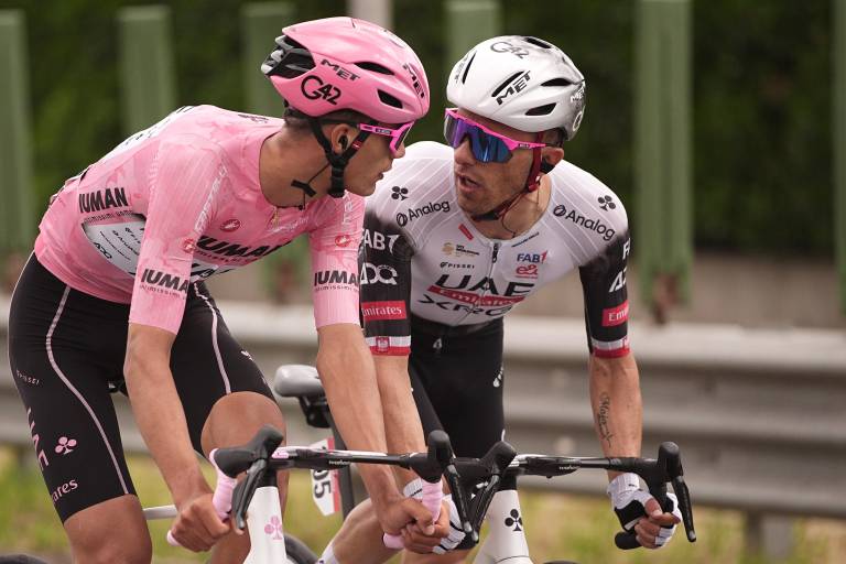Isaac del Toro refuerza su liderato en el Giro de Italia con un cierre potente en la etapa 13