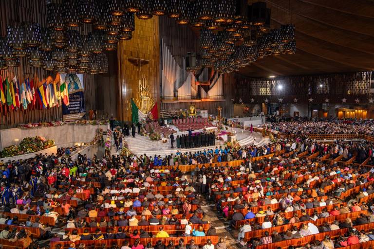 Cantan artistas mexicanos a la Virgen de Guadalupe en su día