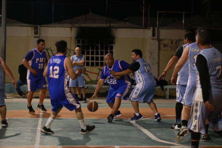 Bellarte alcanza triunfo valioso en Torneo Veteranos de Baloncesto