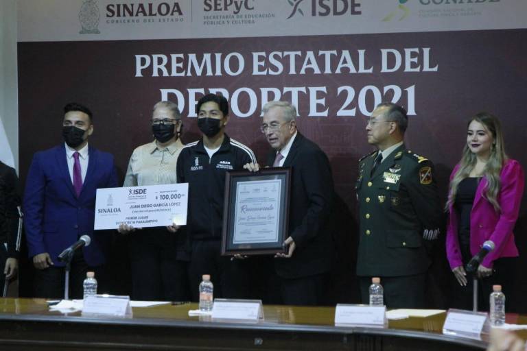 Entregan Premio Estatal del Deporte; Juan Diego García y Luz Daniela Gaxiola fueron los primeros lugares