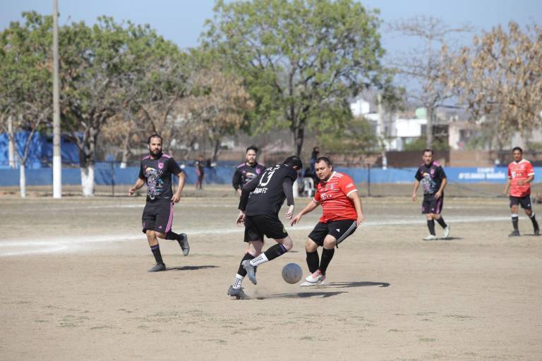 Hospital General sufre traspié en Liga de Futbol Intermédicos