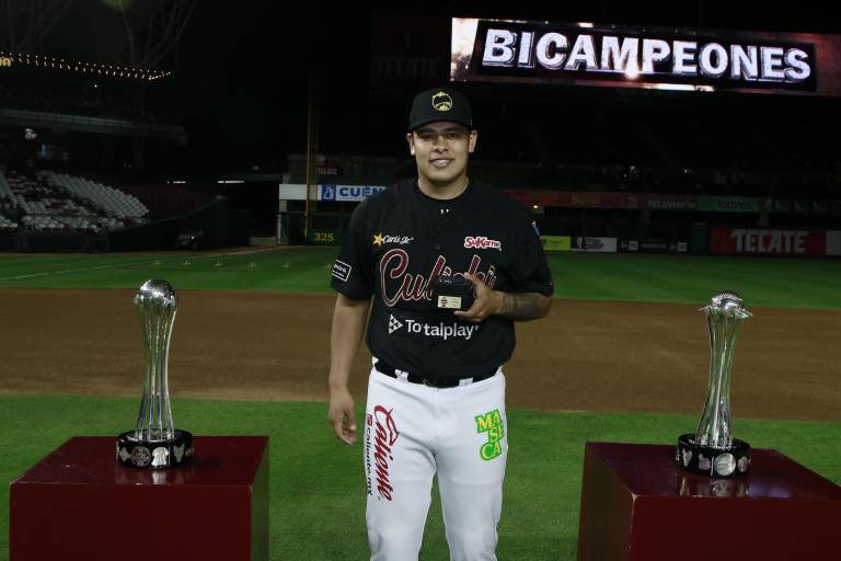 Tomateros de Culiacán reciben sus anillos de campeones de la Liga Mexicana del Pacífico