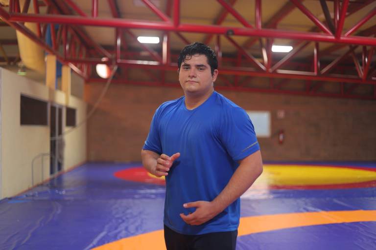Sinaloa clasifica a 15 luchadores en primera jornada del Macrorregional