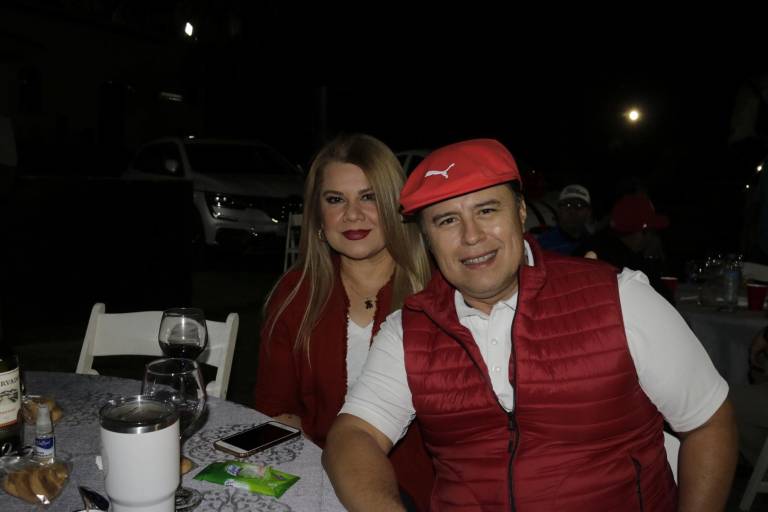 Premian desempeño de golfistas