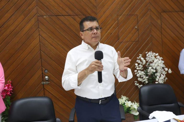 Invierte Comuna de Mazatlán $9 millones para baños en accesos de playas