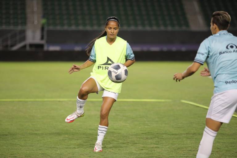 Mazatleca Belkis Escalante, una de las 10 bajas del Mazatlán Femenil para el Clausura 2023