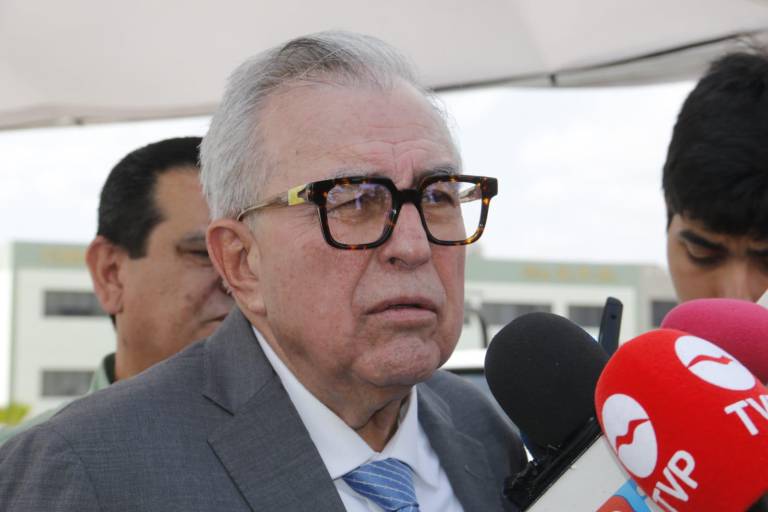 Rocha Moya reitera que no toma decisiones al interior de Morena