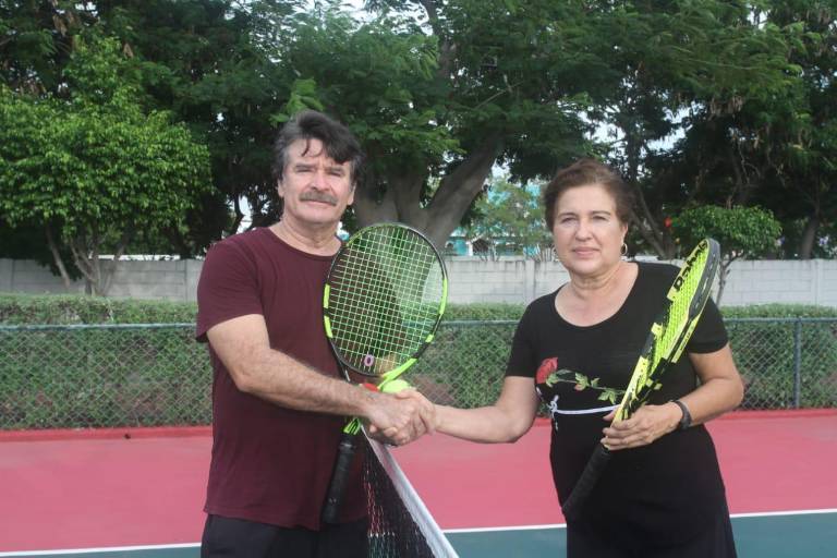Jesús Valdez y Leticia Casas, dos abuelos que han sabido heredar a su familia y varias generaciones el gusto por el deporte