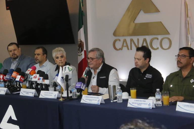 Firman Canaco y Caades convenio de colaboración rumbo a la Expo Agro Sinaloa 2025