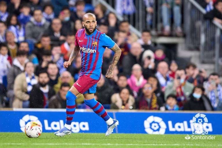 Dani Alves responde con ironía al ‘Piojo’ Herrera