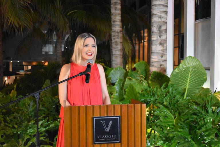 Ofrecen coctel de bienvenida a convencionistas navieros en Mazatlán