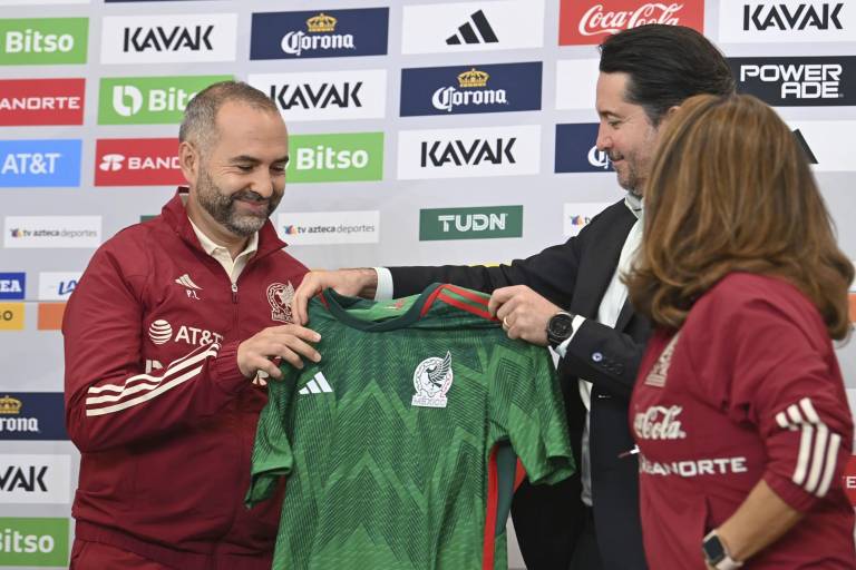 Presentan a Pedro López como director técnico de la Selección Mexicana Femenil