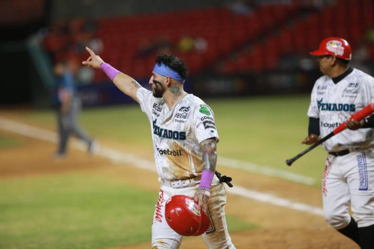 Venados de Mazatlán apalea a Naranjeros de Hermosillo para apoderarse de la cima
