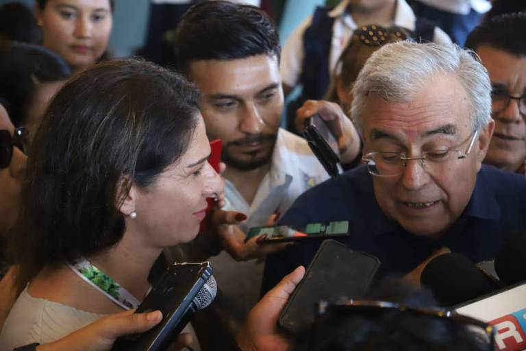 Asegura Rocha Moya que en Sinaloa sí se van a repartir los libros de texto