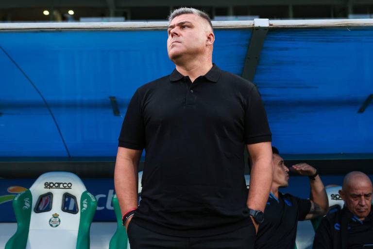 Querétaro despide a Mauro Gerk como director técnico