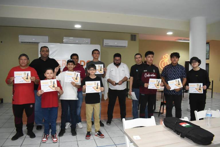 Alfredo Félix, Brayan Moreno y Mateo Salazar logran bicampeonato en el Torneo Blanco y Negro