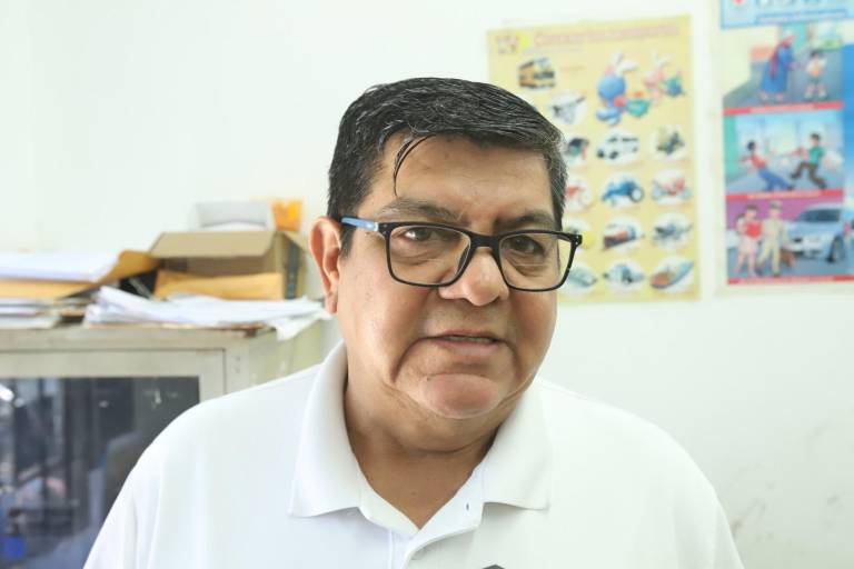 Exhorta Jefe de Educación Vial a no mezclar el auto con el alcohol en fechas de graduaciones