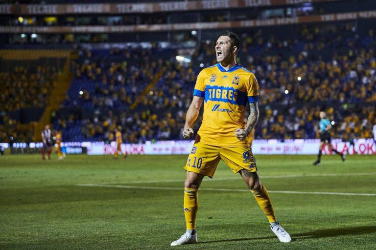 Francia incluye a André Pierre Gignac en lista rumbo a Tokio