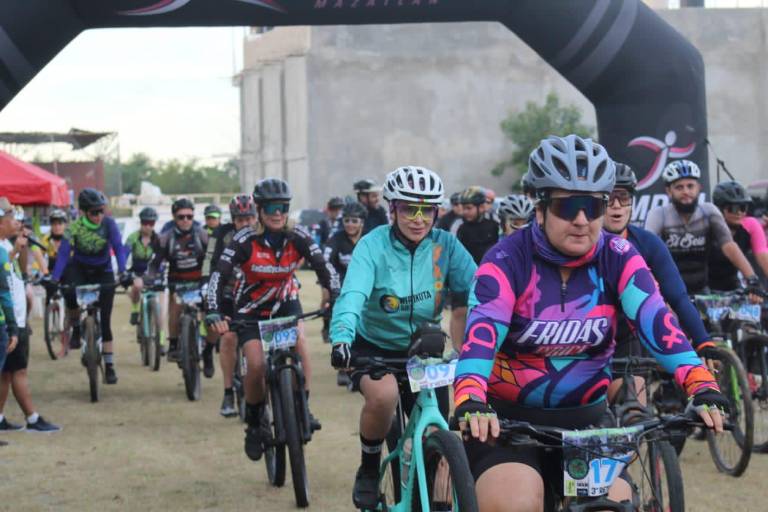 Toman 300 ciclistas el Reto Polillas 2023