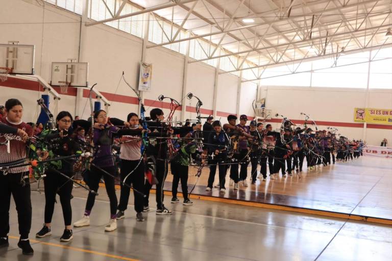 Arqueros culichis atinan a 13 medallas en Segunda Copa Indoor, en Sonora