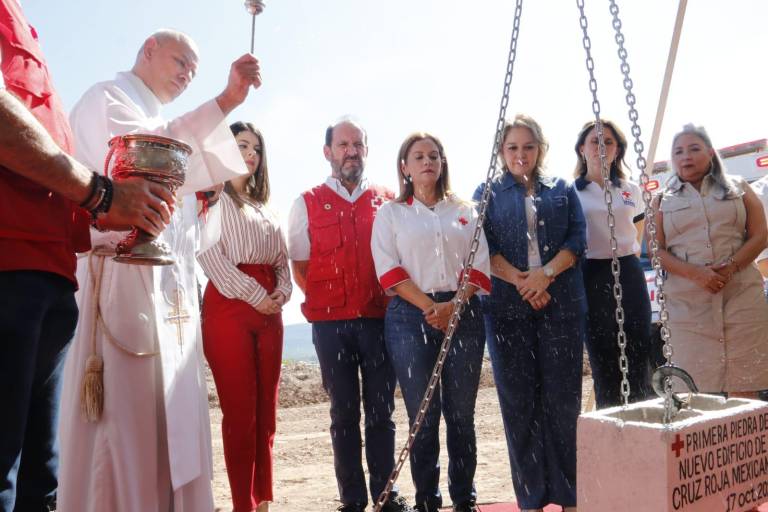 Colocan primera piedra de la base sur de Cruz Roja en Culiacán