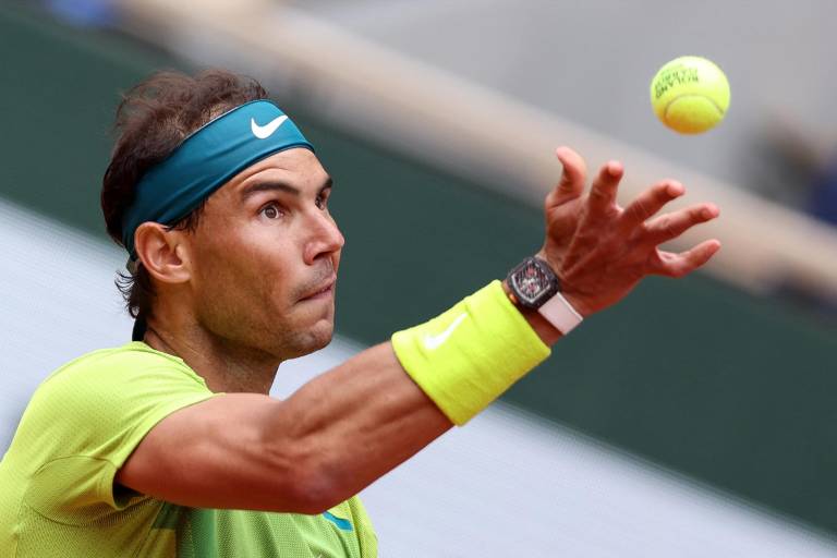 Rafael Nadal pisa con fuerza en su debut en Roland Garros