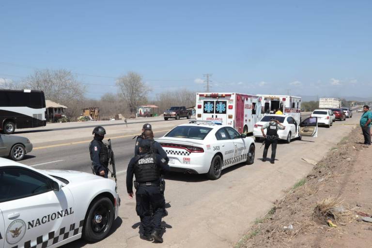 Balacera deja cuatro abatidos en Mazatlán; muere señora por bala perdida