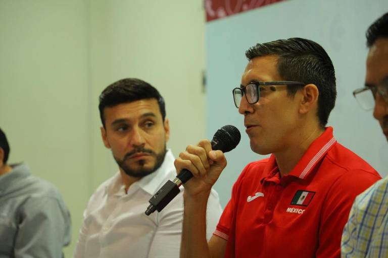 Felicita Julio Cascajares a atletas paralímpicos