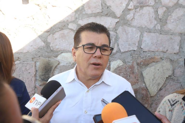 Poderosos no podrán desplazar de las playas a los que tienen menos: Alcalde de Mazatlán