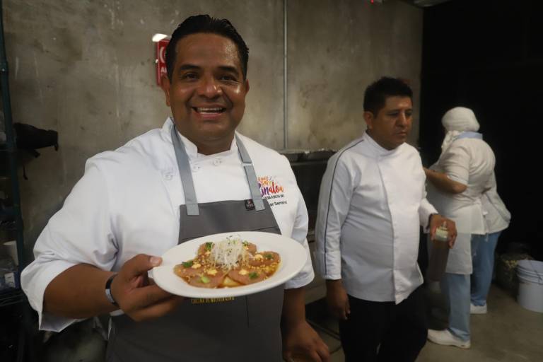 Chefs deleitan con sus recetas a los asistente de A qué sabe Sinaloa