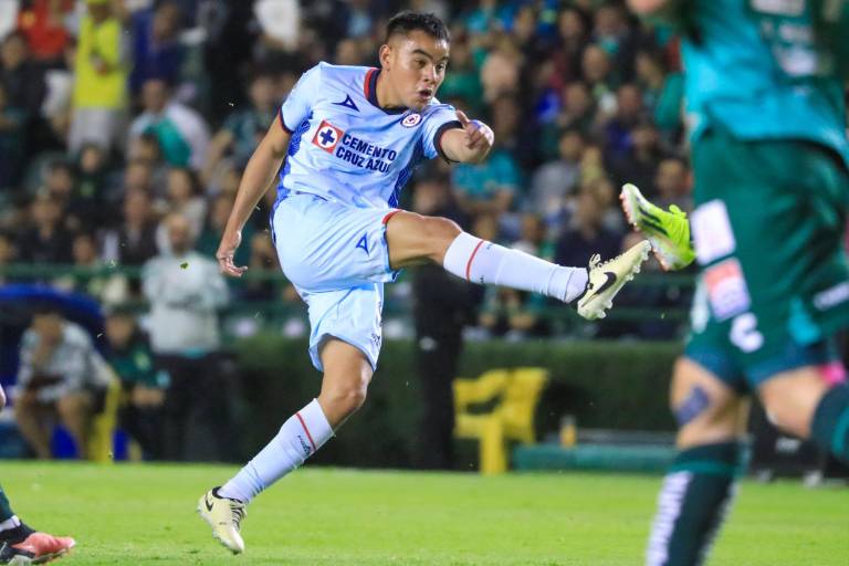 Cruz Azul pita en León y se mantiene en la cima