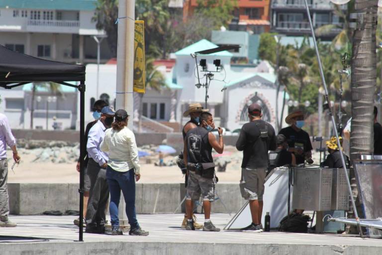 Ahora en Olas Altas, graban serie de Disney Plus en Mazatlán