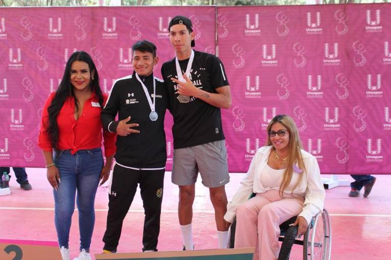 Logran sinaloenses tres de oro más en Uruapan, Michoacán
