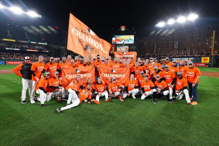 Orioles llegan a 100 victorias y capturan título del Este de la Liga Americana