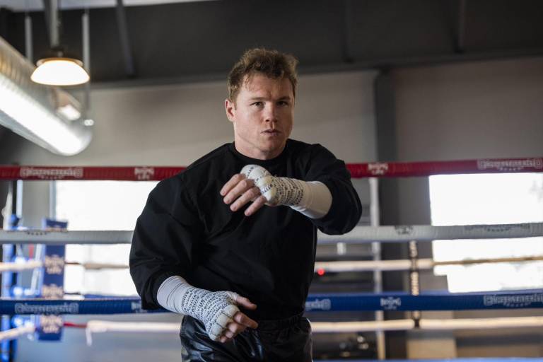 Canelo no cierra la puerta a un enfrentamiento con Jake Paul