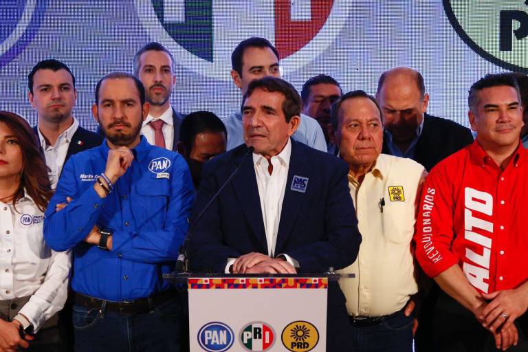 Adhesión del PAS a frente opositor es un acto de desesperación, afirma Feliciano Castro