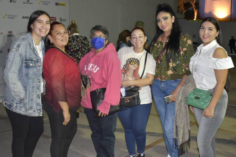 Enamora Ricardo Montaner a sus fans en su regreso a Culiacán