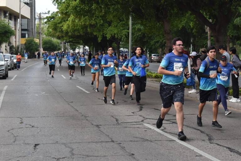 Jesús Labrador y Karen Castro triunfan en los 5K de la Carrera Proeduca